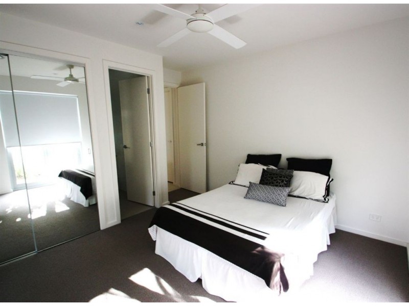 Coomera Waters QLD 4209