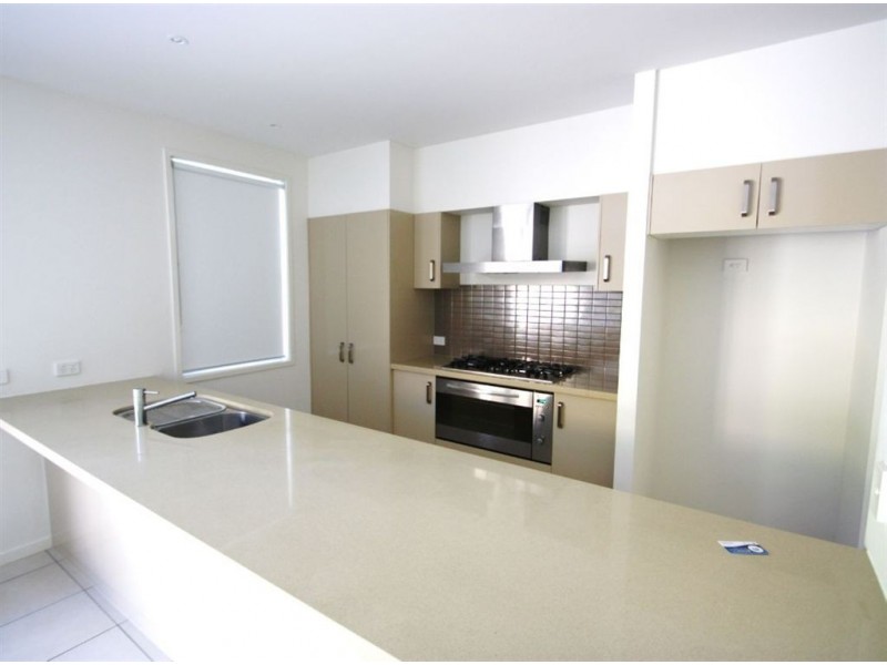 Coomera Waters QLD 4209