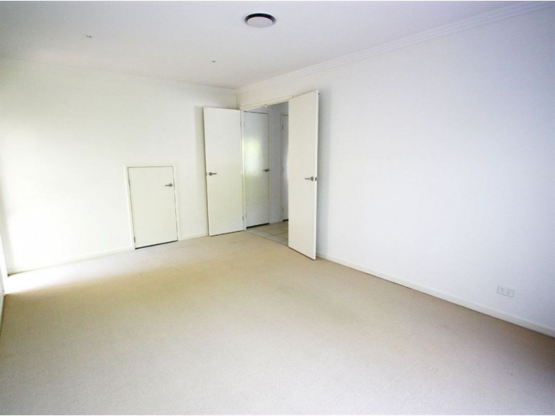 Coomera Waters QLD 4209