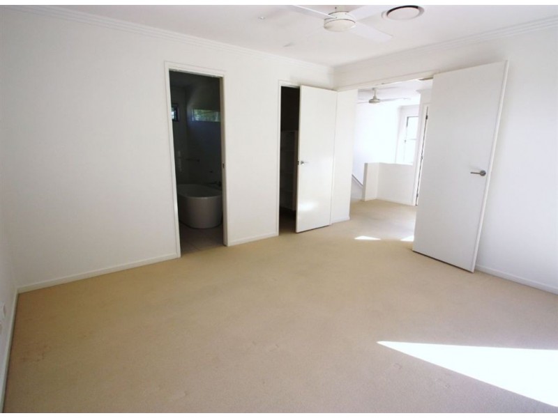 Coomera Waters QLD 4209