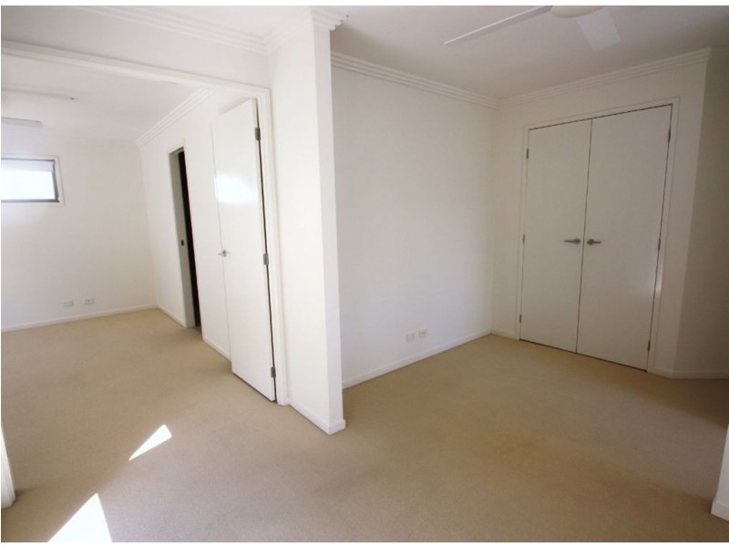 Coomera Waters QLD 4209