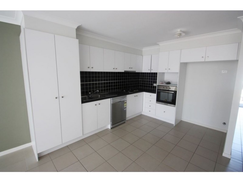 3/4 Maranoa St, Coomera QLD 4209