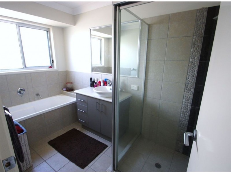 Coomera Waters QLD 4209