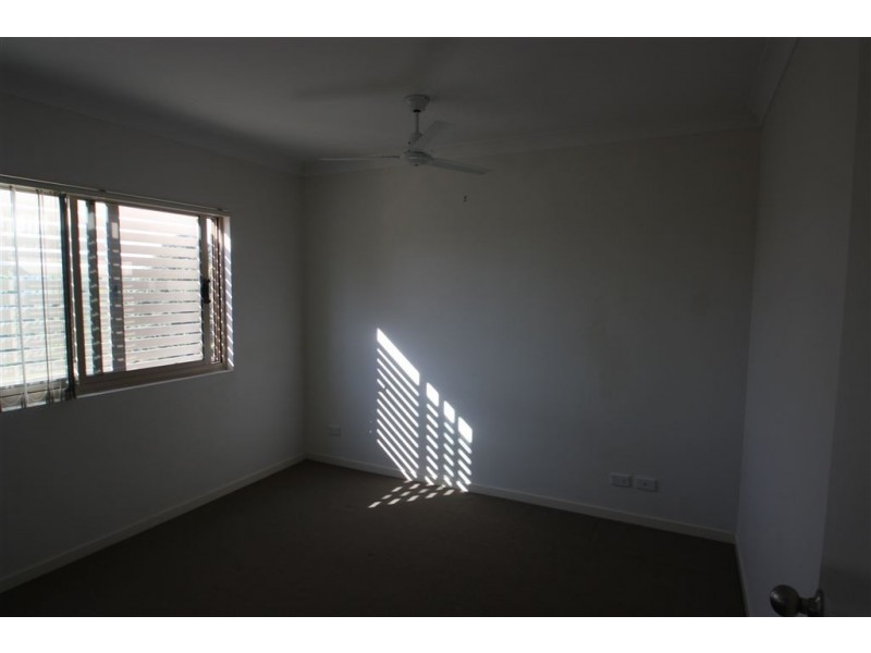 21/12 Hawthorne St, Beenleigh QLD 4207