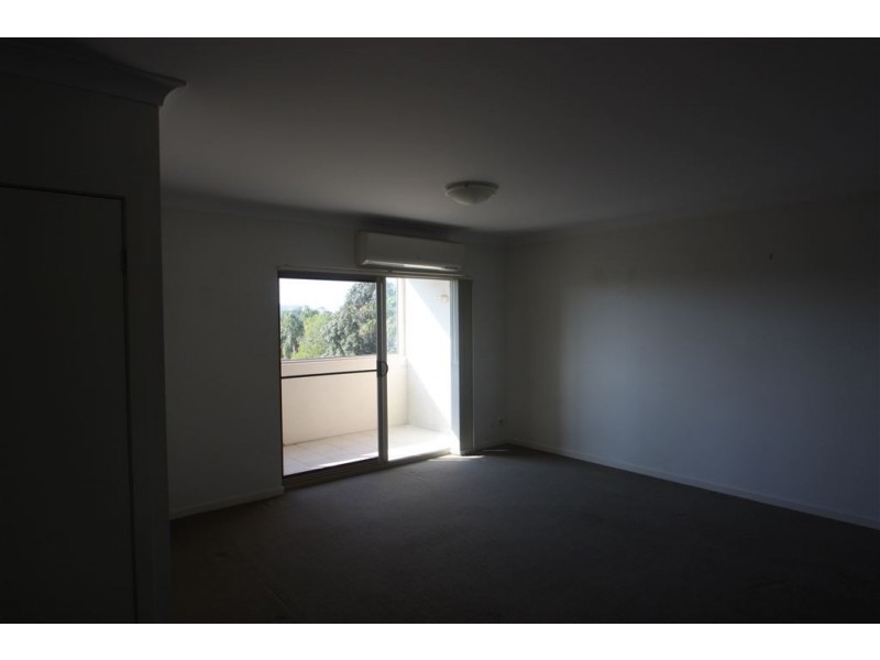 21/12 Hawthorne St, Beenleigh QLD 4207