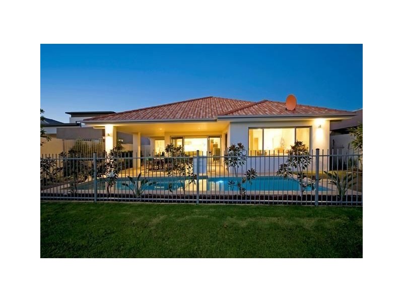 Hope Island QLD 4212