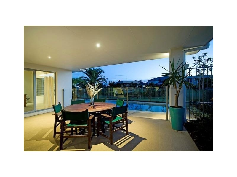 Hope Island QLD 4212