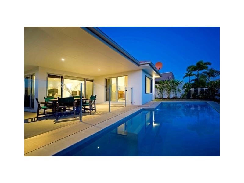 Hope Island QLD 4212