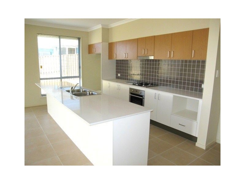 Coomera Waters QLD 4209