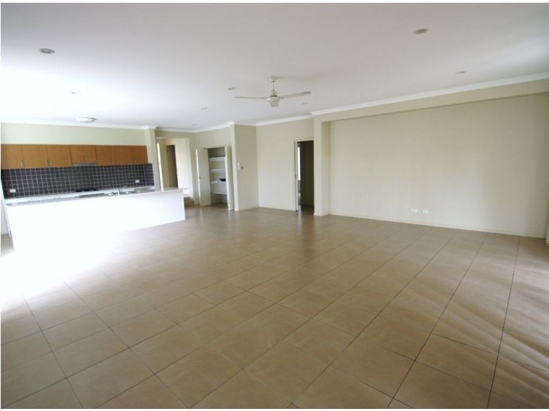 Coomera Waters QLD 4209