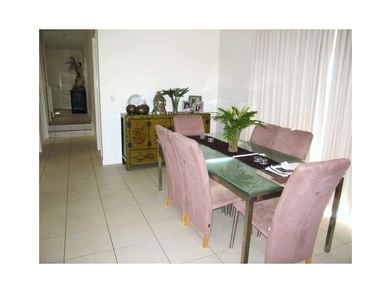 Hope Island QLD 4212