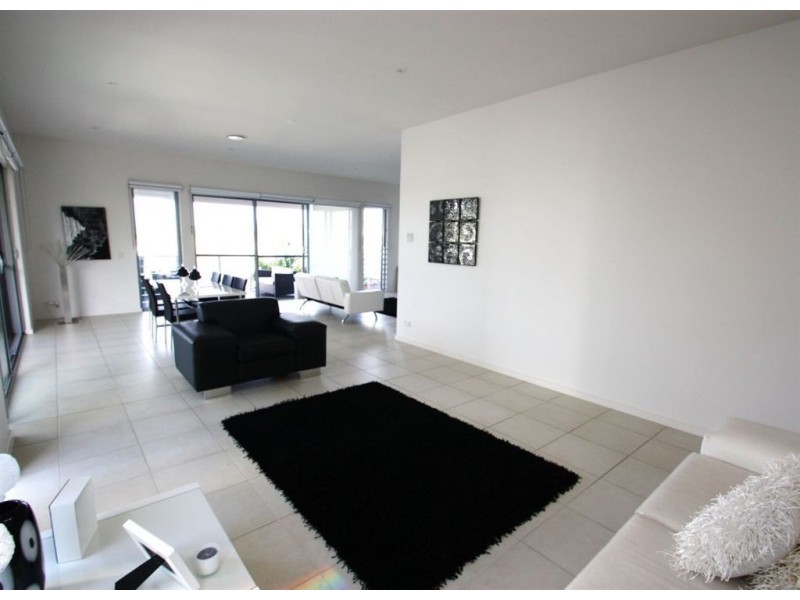 Coomera Waters QLD 4209