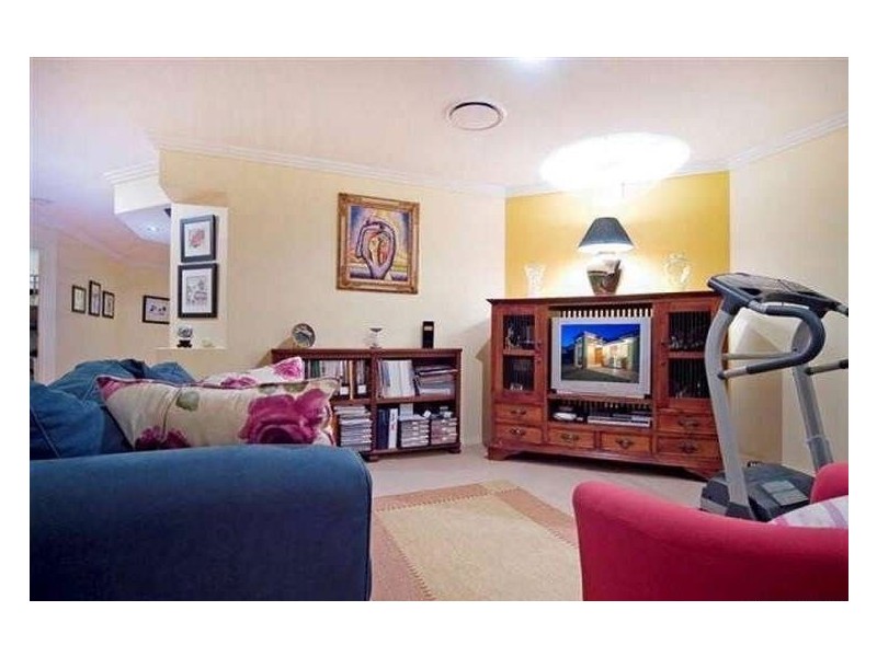 5 Stormvogel Ct, Coomera Waters QLD 4209