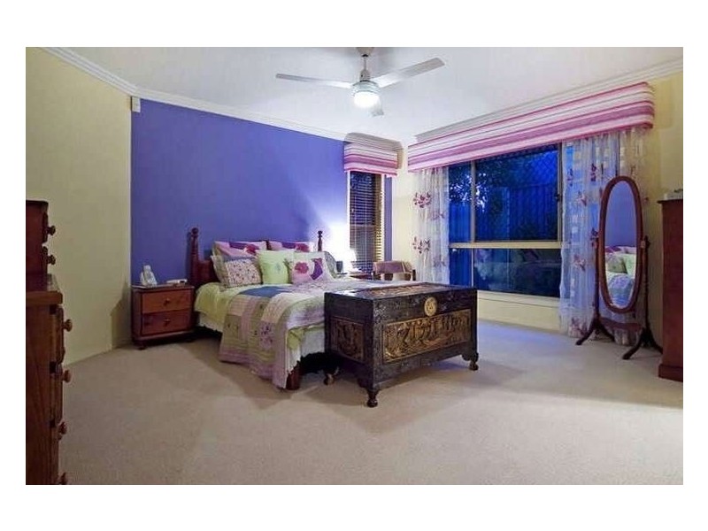 5 Stormvogel Ct, Coomera Waters QLD 4209