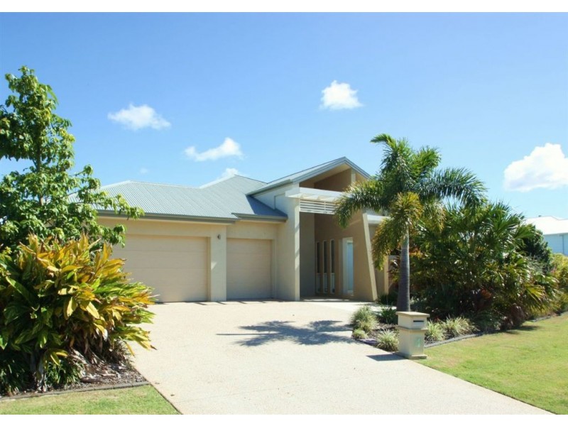 Coomera Waters QLD 4209