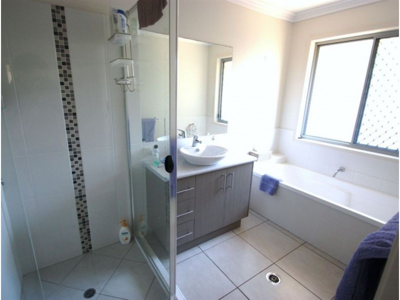 Coomera Waters QLD 4209