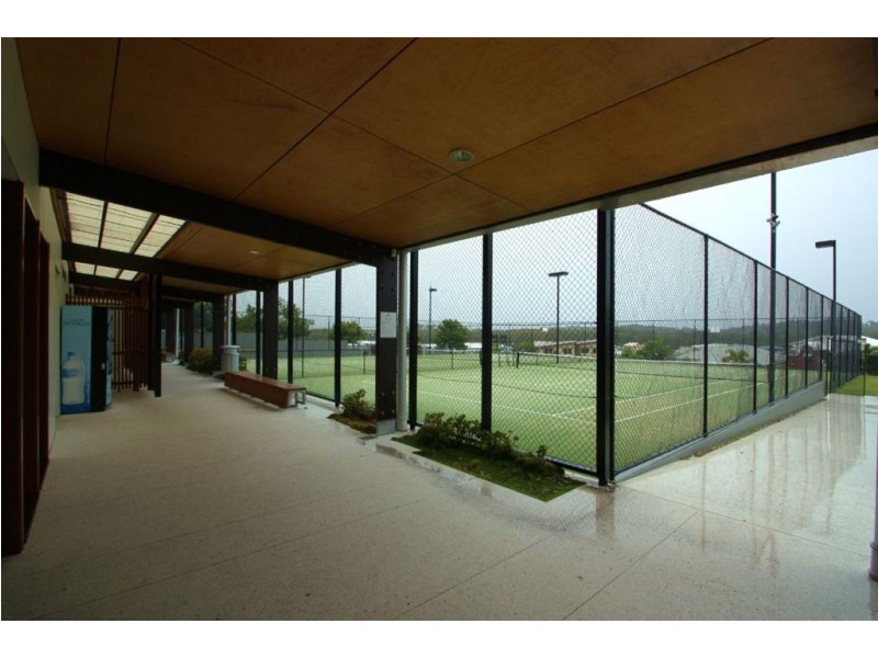 Coomera Waters QLD 4209