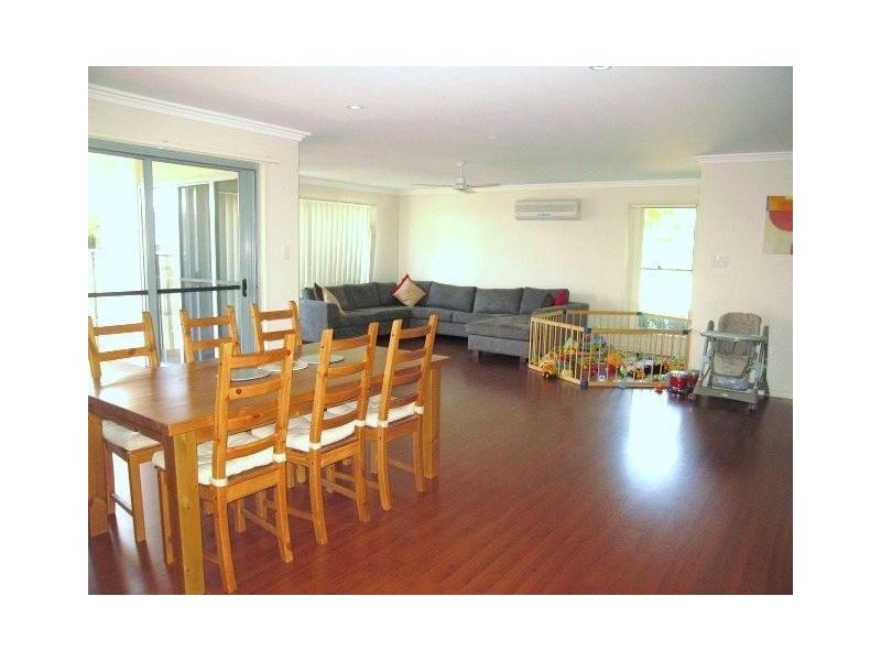 Coomera Waters QLD 4209