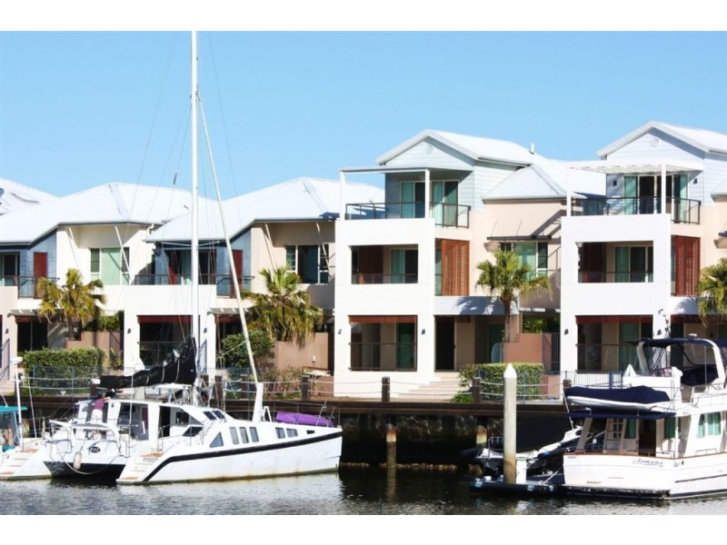 Coomera Waters QLD 4209