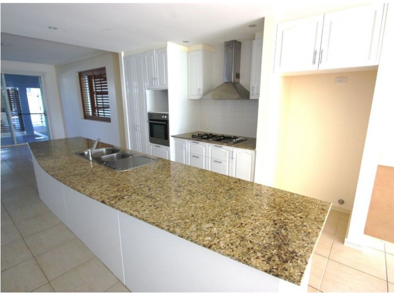 Coomera Waters QLD 4209