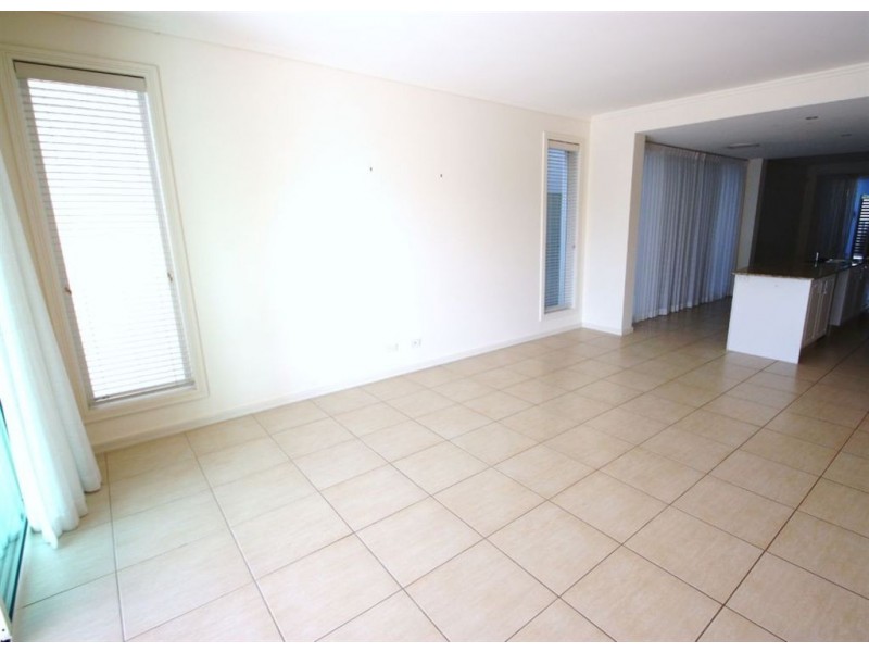 Coomera Waters QLD 4209