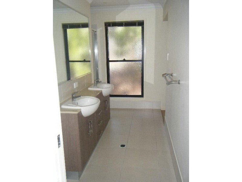 Coomera Waters QLD 4209