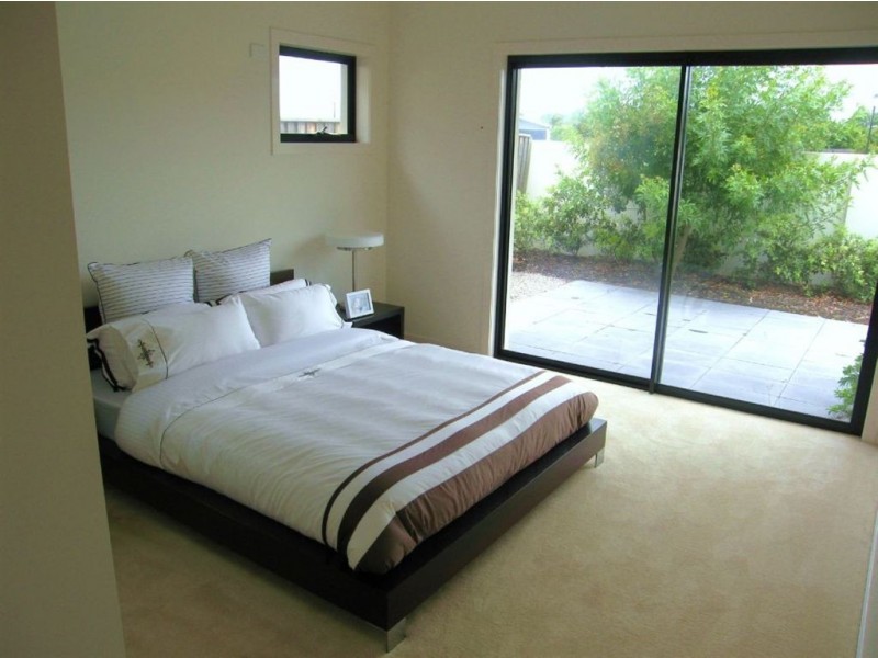 12 Galley Rd, Hope Island QLD 4212