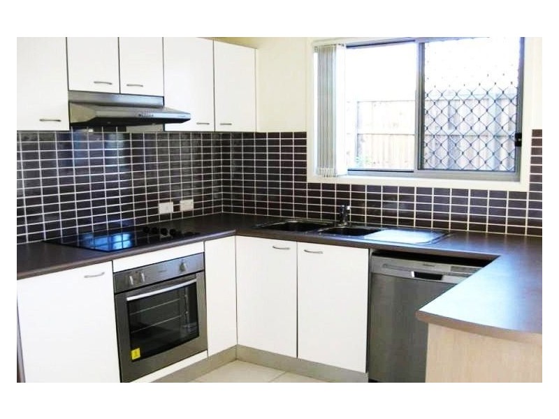 Pacific Pines QLD 4211