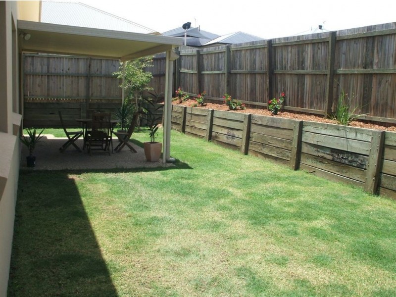 4 Madison Rd, Coomera QLD 4209