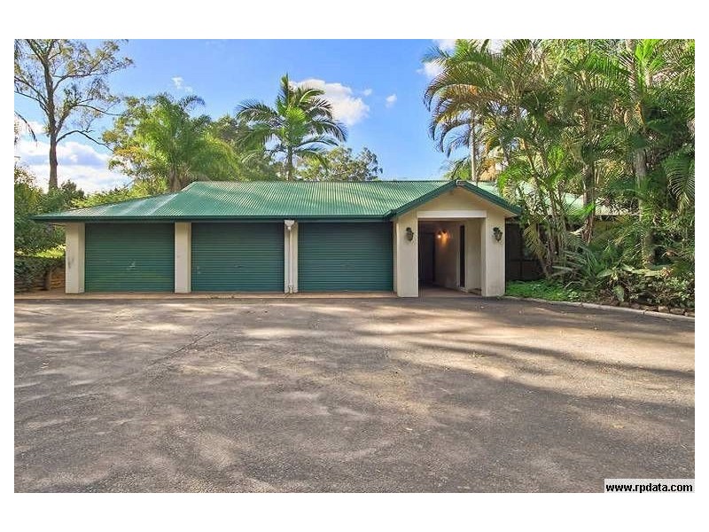 17 Mystery RD, Guanaba QLD 4210