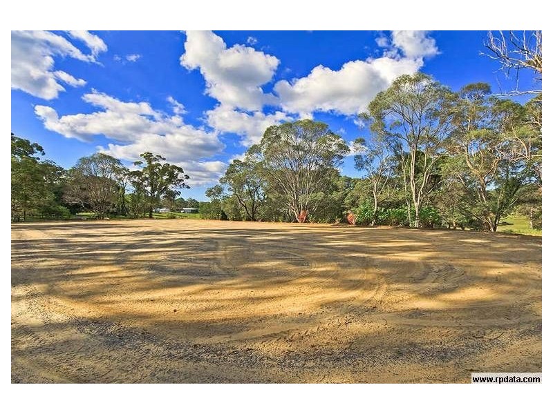 17 Mystery RD, Guanaba QLD 4210