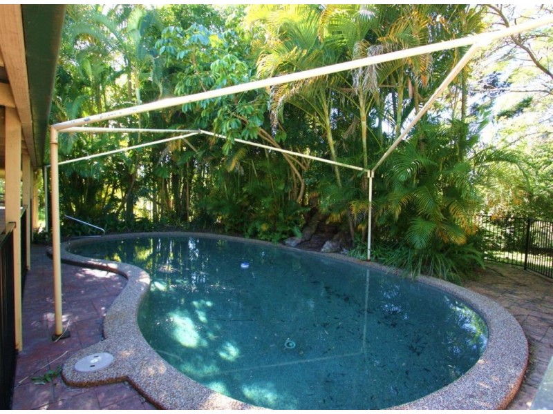 17 Mystery RD, Guanaba QLD 4210