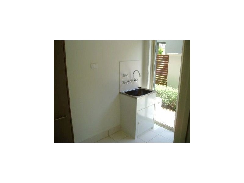 5 Galley Rd, Hope Island QLD 4212