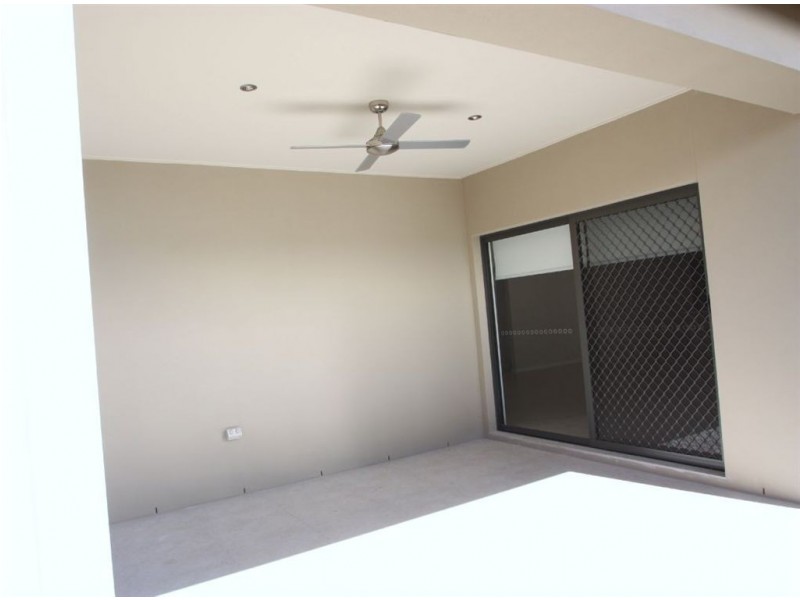 26 Madison Rd, Coomera QLD 4209