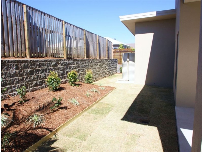 26 Madison Rd, Coomera QLD 4209