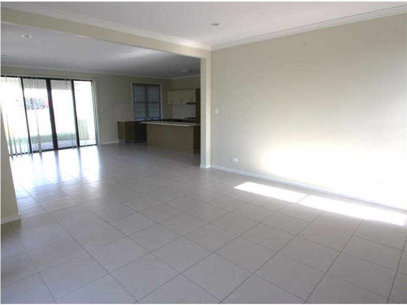 Coomera Waters QLD 4209