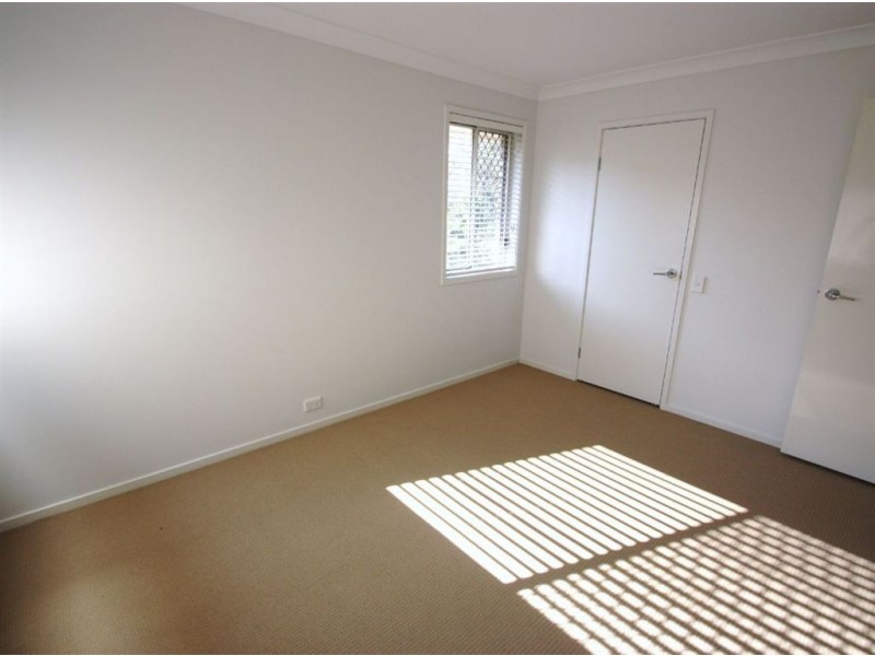 8 Aaron St, Coomera QLD 4209