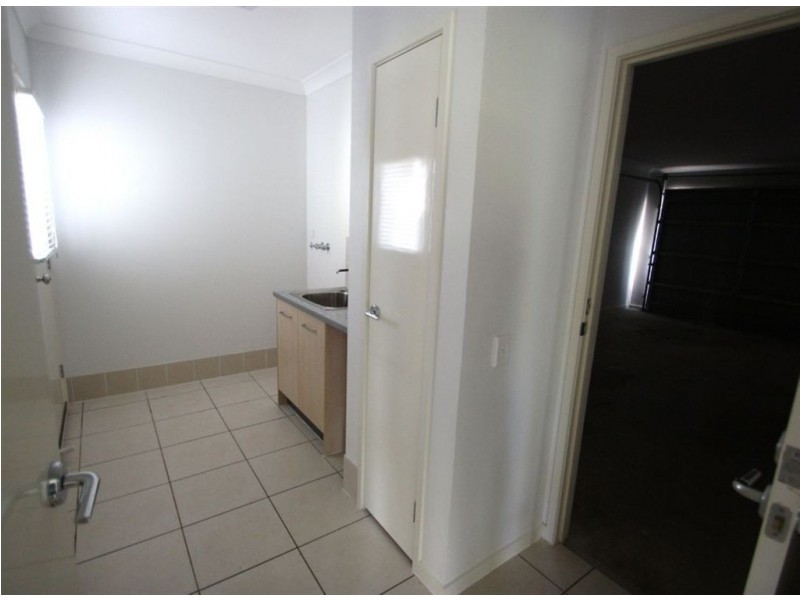8 Aaron St, Coomera QLD 4209