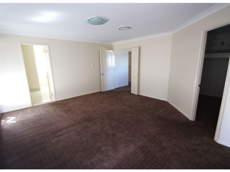 Oxenford QLD 4210