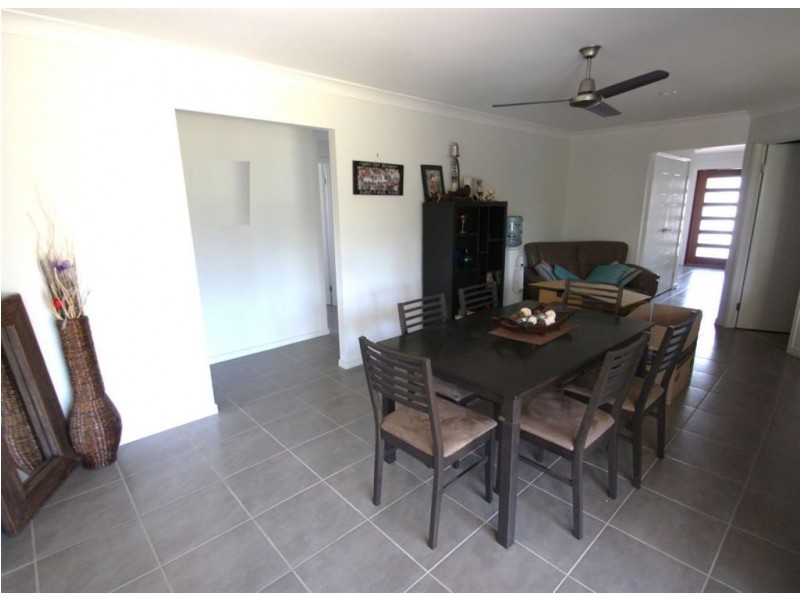 18 BottleTree court, Coomera QLD 4209