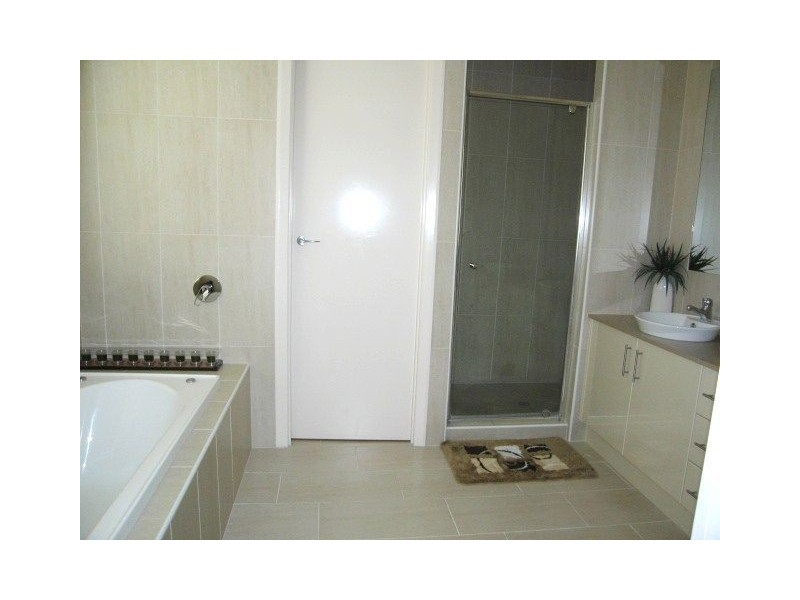 Hope Island QLD 4212