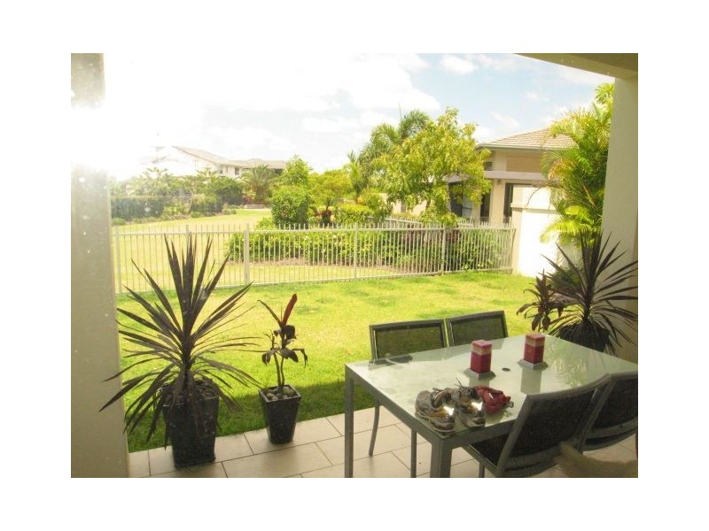 Hope Island QLD 4212