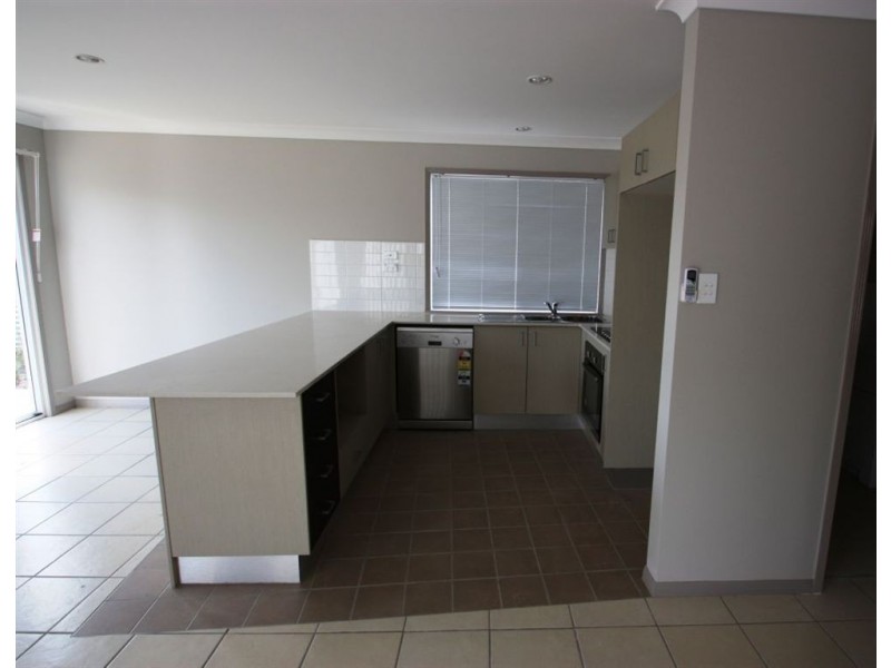 5/19 Gumtree Crescent, Upper Coomera QLD 4209