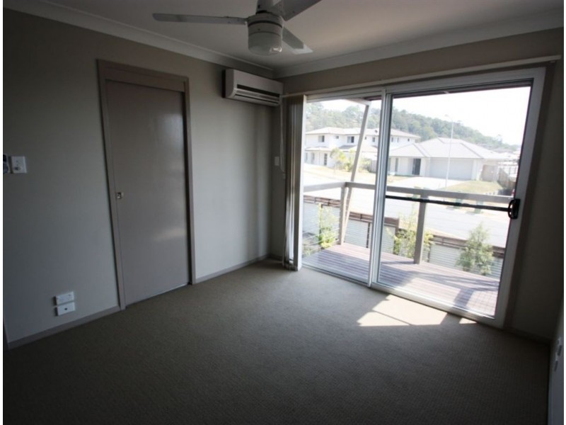 5/19 Gumtree Crescent, Upper Coomera QLD 4209