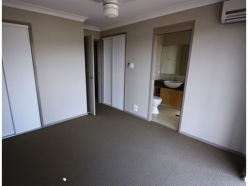 5/19 Gumtree Crescent, Upper Coomera QLD 4209