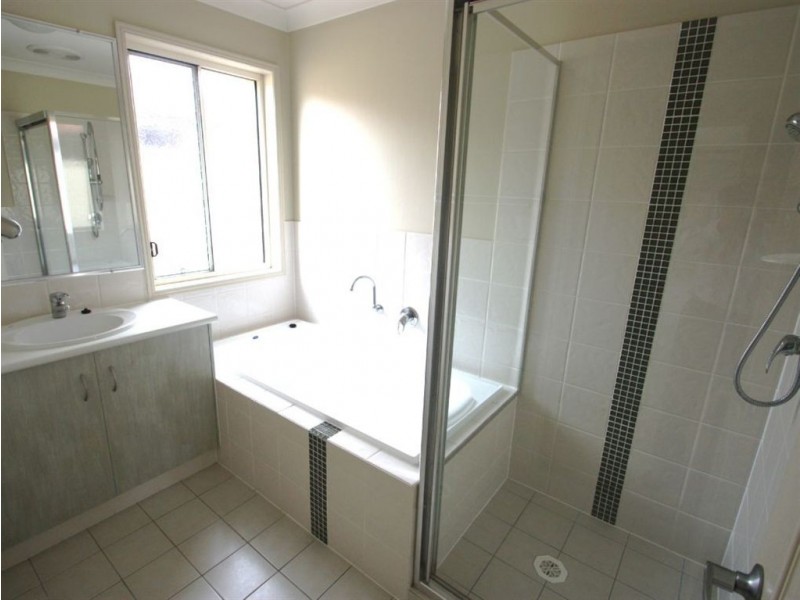 3 Sandor Ct, Upper Coomera QLD 4209