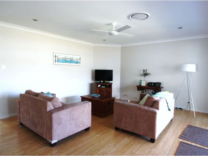 Coomera Waters QLD 4209