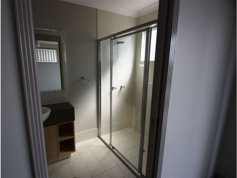 8/19 Gumtree Crescent, Upper Coomera QLD 4209