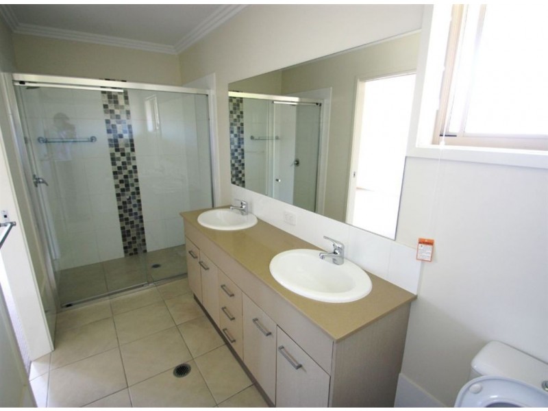 Coomera Waters QLD 4209