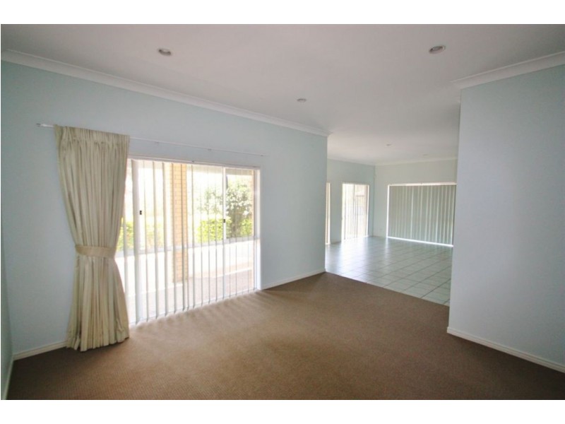 Pacific Pines QLD 4211